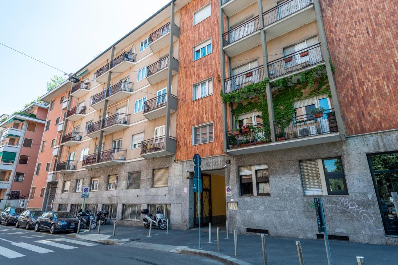 Bnbutler Arena 35 - Navigli Apartment Milan Bagian luar foto