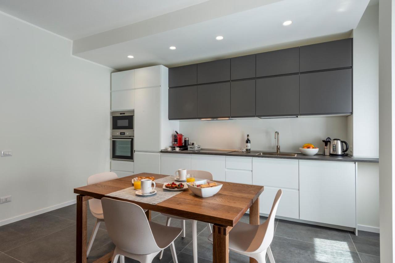 Bnbutler Arena 35 - Navigli Apartment Milan Bagian luar foto