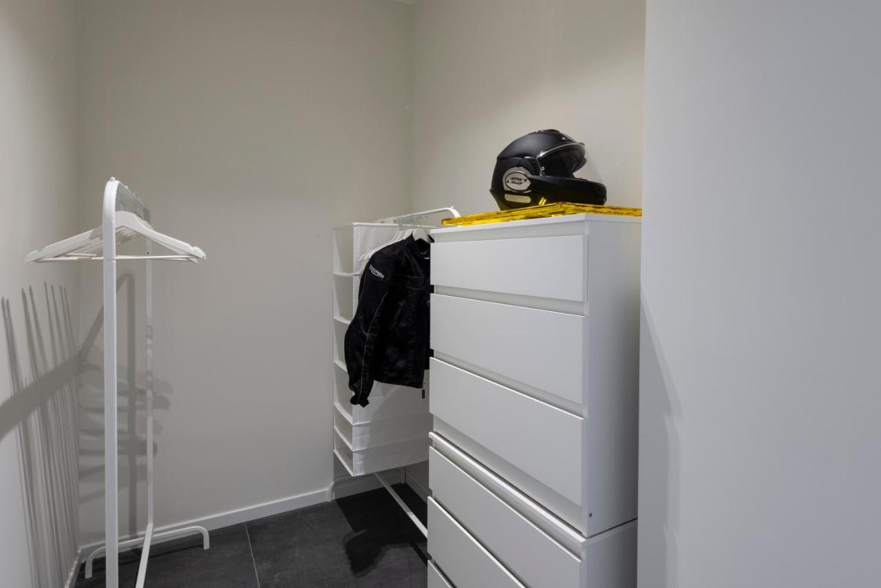 Bnbutler Arena 35 - Navigli Apartment Milan Bagian luar foto